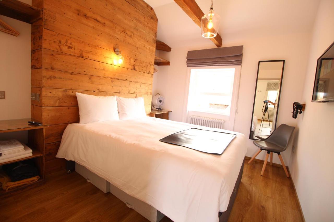 Number 8 Hotel Canterbury Bagian luar foto