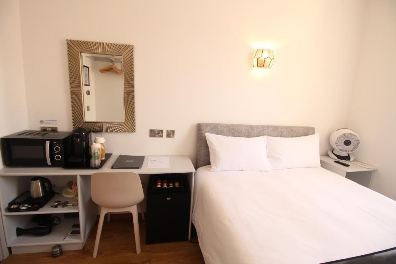 Number 8 Hotel Canterbury Bagian luar foto