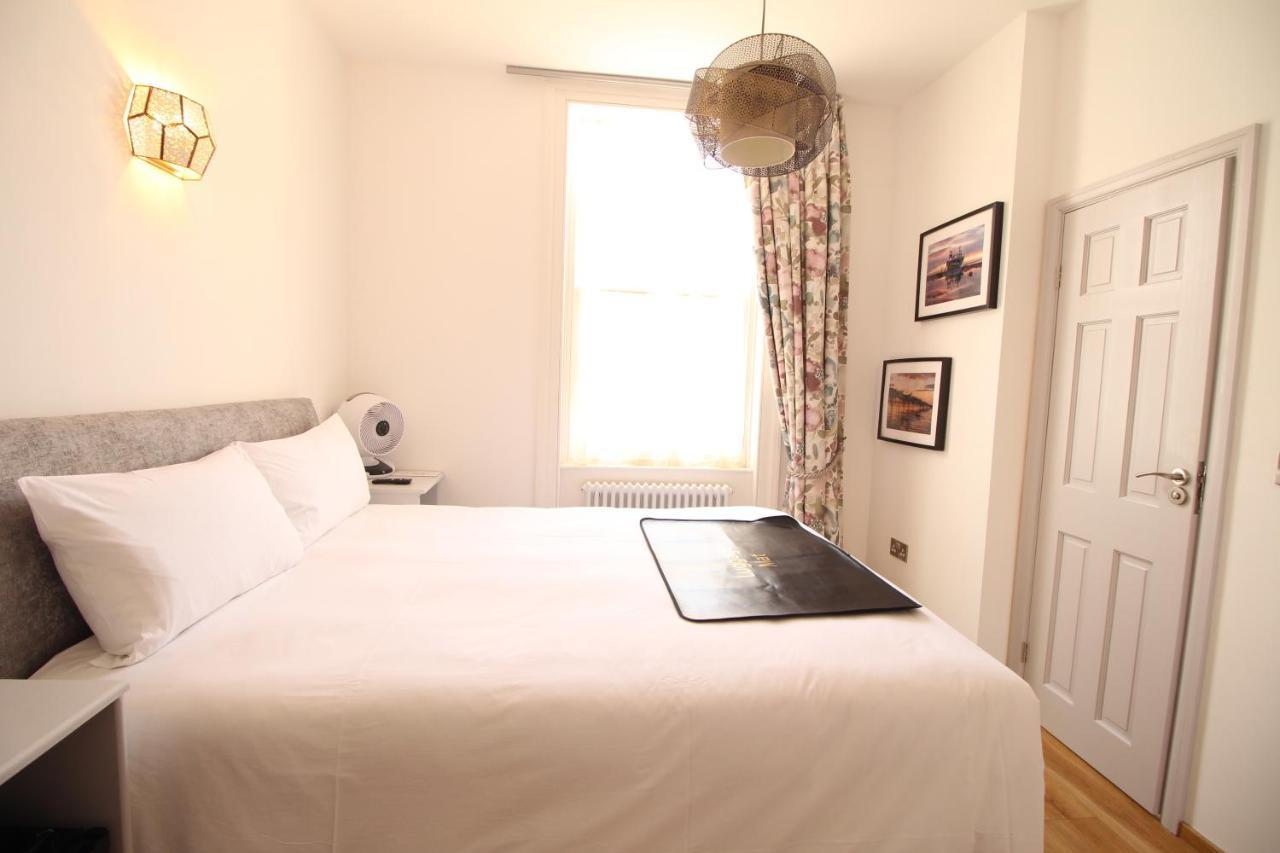 Number 8 Hotel Canterbury Bagian luar foto