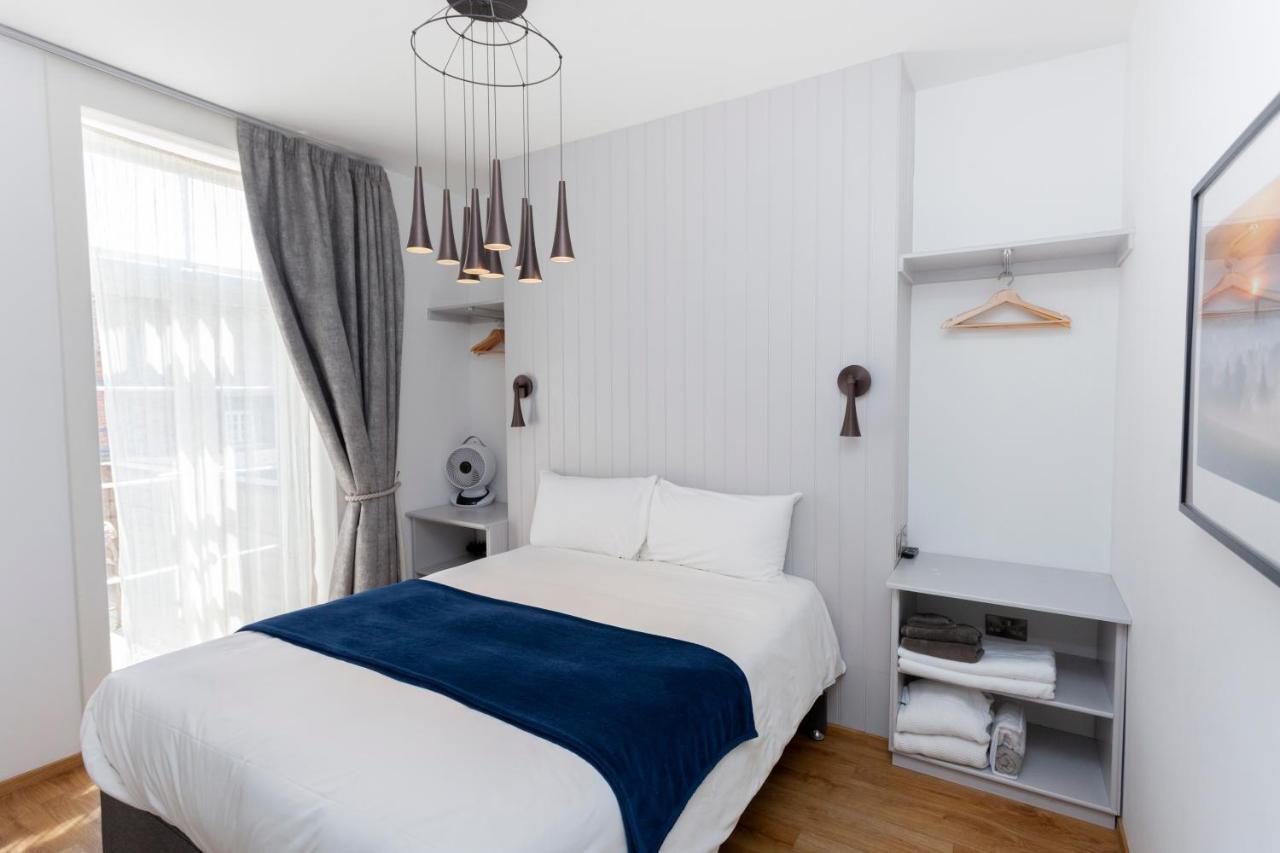Number 8 Hotel Canterbury Bagian luar foto